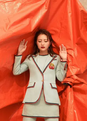 包文婧成熟魅力写真图片