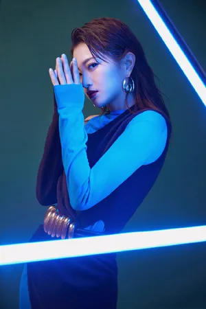 包文婧成熟魅力写真图片_3