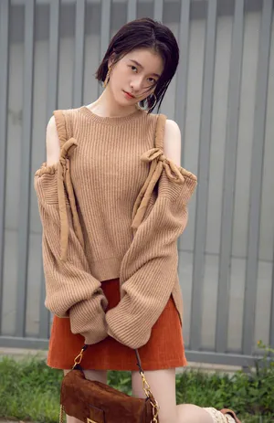张雪迎甜美活泼街拍图片_4