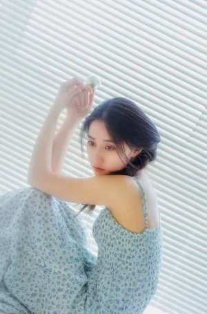 王瑛瑛清新浪漫写真图片_3