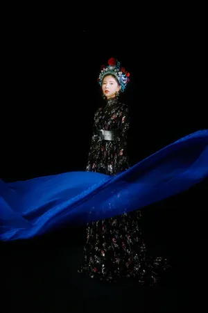 宋妍霏优雅质感写真图片