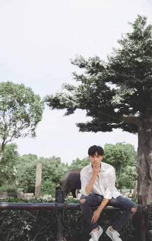 郑业成休闲文艺夏日写真图片_4