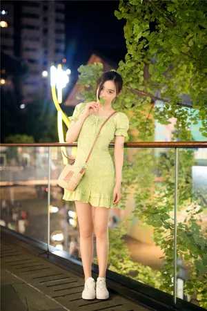 袁姗姗清凉夏天性感写真图片_3