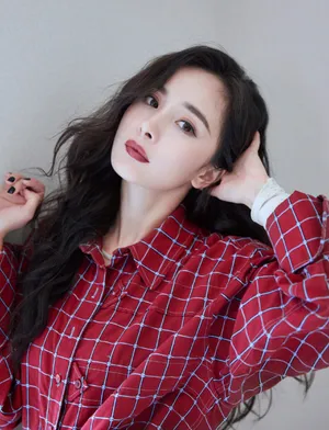 杨幂格子衫性感写真图片_4