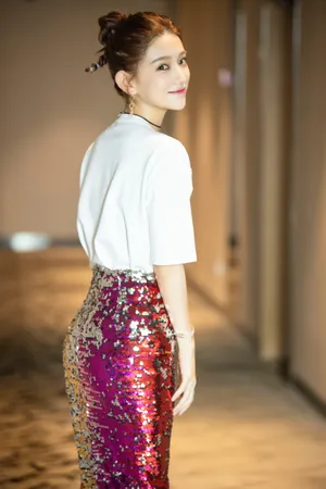 李沐宸甜美优雅写真图片_1