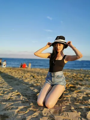 张天爱甜美沙滩写真图片_1