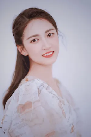 陈钰琪唯美仙气写真图片_2