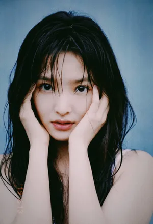 章若楠胶片风性感写真图片_2
