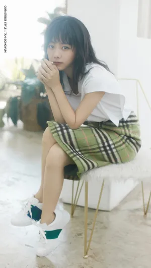 谭松韵清新甜美写真图片_4