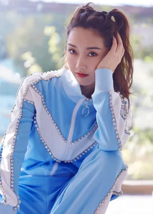 宣璐俏皮双马尾校服图片_8