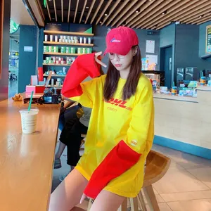 沈梦辰红黄撞色风性感美腿图片_3