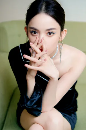 娜扎MO&Co.15周年COOLNESS大秀图片_3