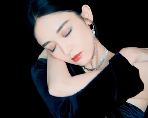 娜扎MO&Co.15周年COOLNESS大秀图片_5