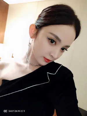 古力娜扎性感品牌活动写真图片_4
