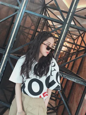 欧阳娜娜moco时尚休闲写真图片_2
