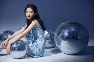 章若楠酷美性感写真图片