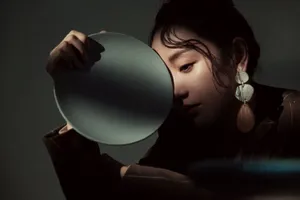 杨蓉性感优雅写真图片