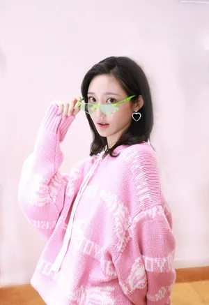 王莫涵清新粉嫩写真图片