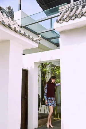 吕一清新随性写真图片_4