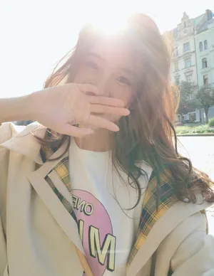 张子萱甜美生活照图片_1