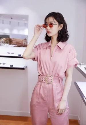 孟子义粉色甜美写真图片