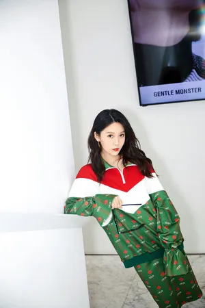 王子璇个性潮流写真图片_6