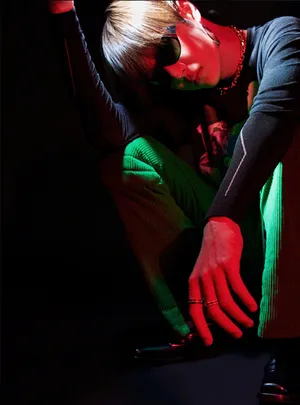 王一博酷帅魅力写真图片_6