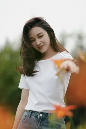 王一菲清新养眼写真图片