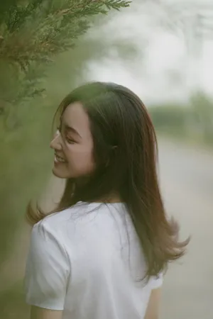 王一菲清新养眼写真图片