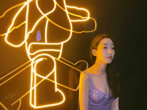 蒋梦婕清新甜美街拍图片_1