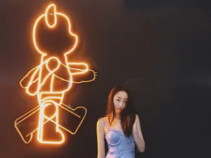 蒋梦婕清新甜美街拍图片_6