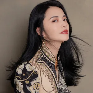 姚晨浪漫优雅性感活动照图片_1