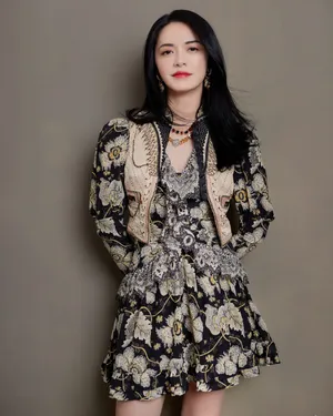 姚晨浪漫优雅性感活动照图片_3