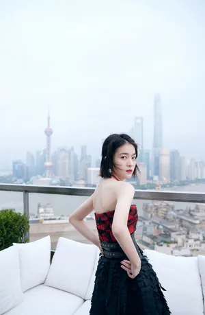 张雪迎性感优雅写真图片