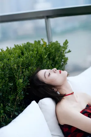 张雪迎性感优雅写真图片_5