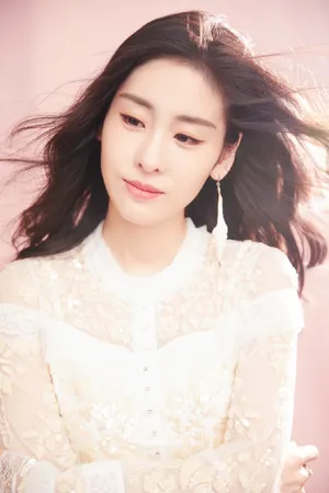 张碧晨粉色温婉写真图片_8