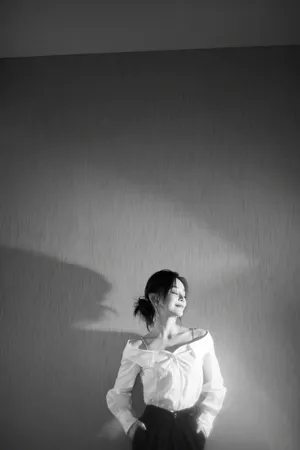袁姗姗时尚优雅写真图片_8