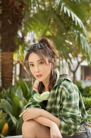 杜若溪格子衬衫时尚街拍图片_8