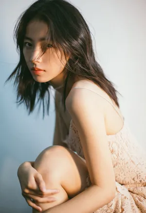 周雨彤清新甜美写真图片_7
