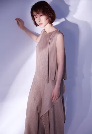 刘敏涛成熟优雅写真图片_5