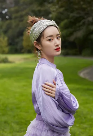郭晓婷紫色优雅写真图片_3