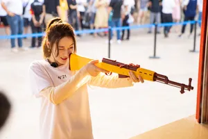 迪丽热巴娱乐园甜美写真图片_4