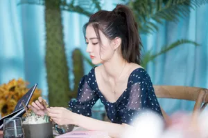 徐璐《女儿们的恋爱》甜美图片_6