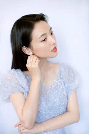 吴倩优雅仙气活动写真图片