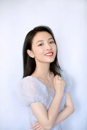 吴倩优雅仙气活动写真图片_9