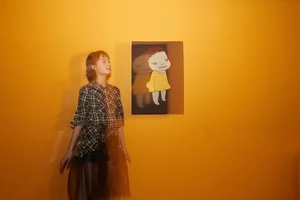 孙铱早秋时尚街拍写真图片