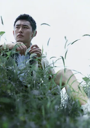王彦霖硬朗帅气写真图片_6