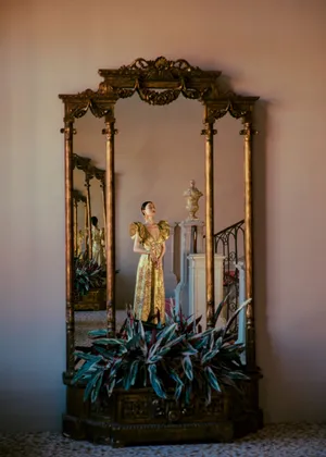 倪妮优雅华丽刺绣裙写真图片_6