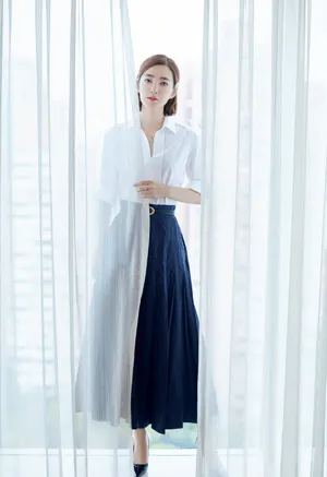 王丽坤优雅甜美写真图片_4