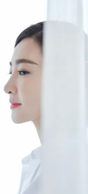 王丽坤优雅甜美写真图片_5